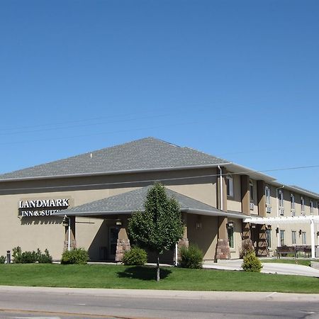 Landmark Inn And Suites Vernal Exterior photo